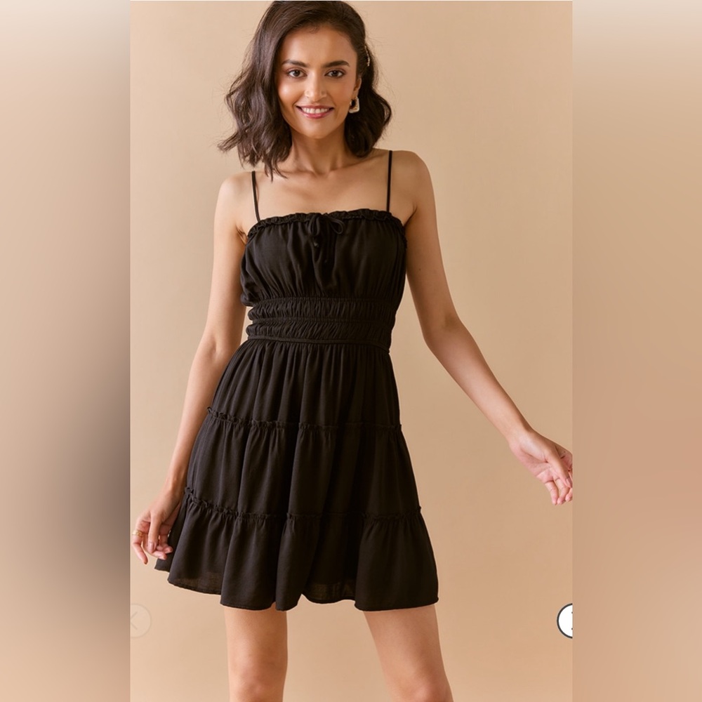 (21)New Francesca’s Kim Ruched A Line Upper Black Mini Dress - Picture 2 of 6